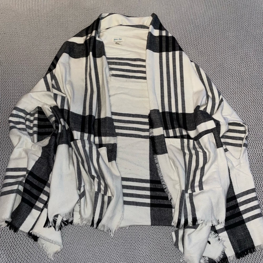 COPY - Grace & Lace shawl cover up. Size: OS